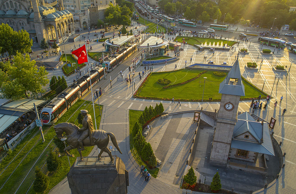 Kayseri Cumhuriyet Meydanı Kayseri Cumhuriyet Meydanı